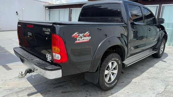 TOYOTA-HILUX-2009