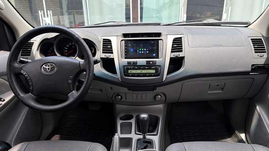 TOYOTA-HILUX-2009
