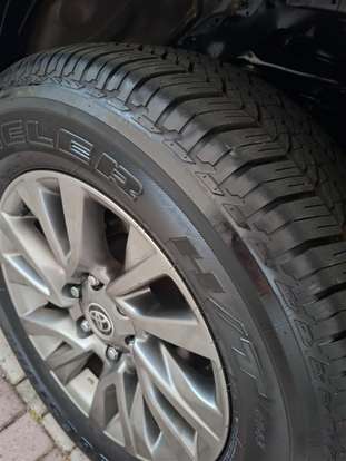 TOYOTA-HILUX SW4-2022
