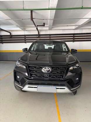 TOYOTA-HILUX SW4-2.8 D-4D TURBO DIESEL SRX 7L 4X4 AUTOMÁTICO TOYOTA-HILUX SW4-2022