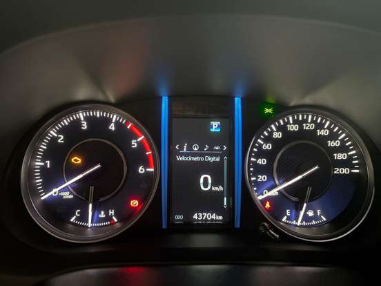 TOYOTA-HILUX SW4-2.8 D-4D TURBO DIESEL SRX 7L 4X4 AUTOMÁTICO TOYOTA-HILUX SW4-2022