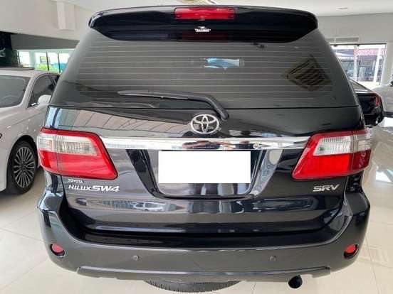TOYOTA-HILUX SW4-2011