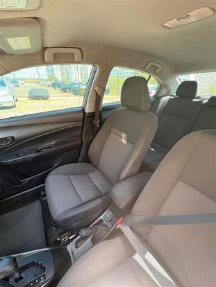 TOYOTA-YARIS-2024