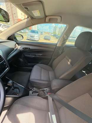 TOYOTA-YARIS-2024