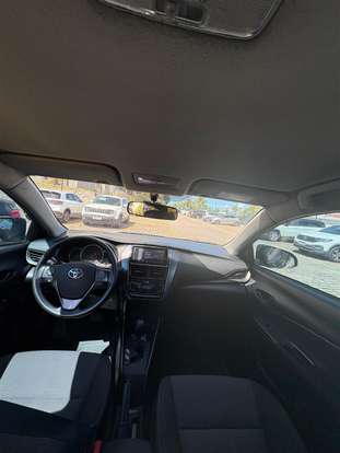 TOYOTA-YARIS-2024