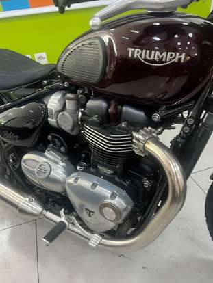 TRIUMPH-BONNEVILLE BOBBER 1200-2018