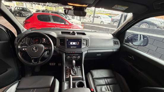 VOLKSWAGEN-AMAROK-2024