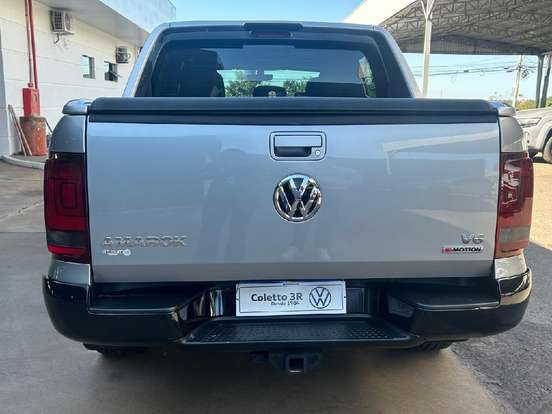 VOLKSWAGEN-AMAROK-2024