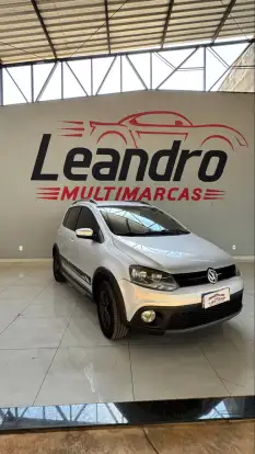 VOLKSWAGEN-CROSSFOX-2012