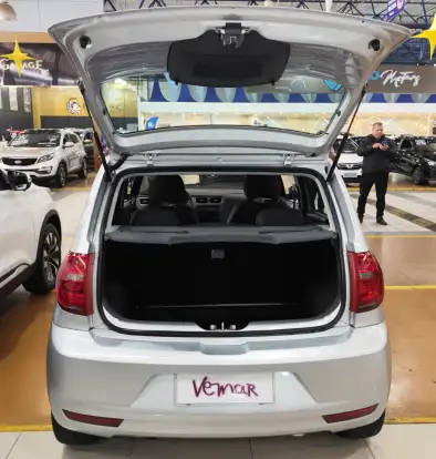 VOLKSWAGEN-FOX-2014