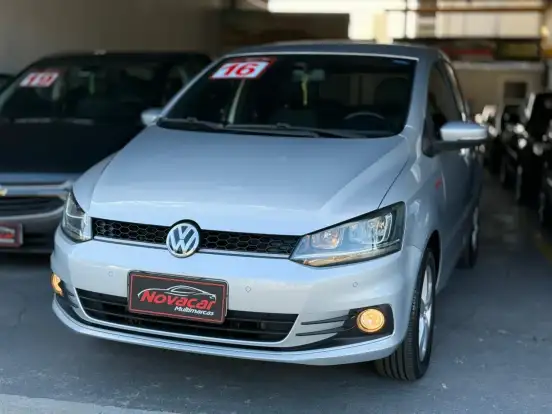VOLKSWAGEN-FOX-1.6 MI ROCK IN RIO 8V FLEX 4P MANUAL VOLKSWAGEN-FOX-2015