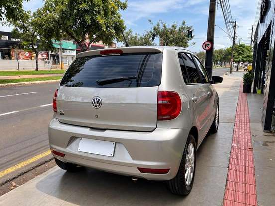 VOLKSWAGEN-FOX-1.0 MI 8V FLEX 4P MANUAL VOLKSWAGEN-FOX-2013