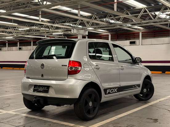 VOLKSWAGEN-FOX-2008