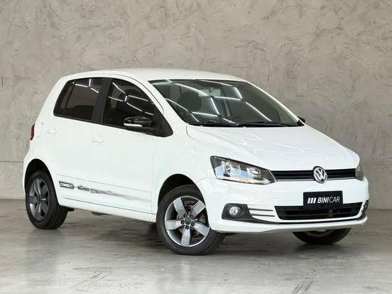 VOLKSWAGEN-FOX-1.6 MSI TOTAL FLEX CONNECT 4P MANUAL VOLKSWAGEN-FOX-2017