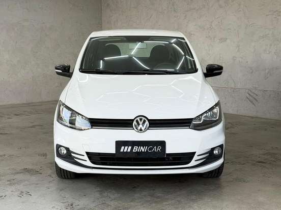 VOLKSWAGEN-FOX-2017