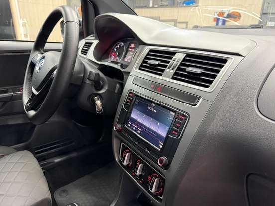 VOLKSWAGEN-FOX-1.6 MSI TOTAL FLEX XTREME 4P MANUAL VOLKSWAGEN-FOX-2019