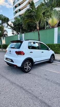 VOLKSWAGEN-FOX-2021