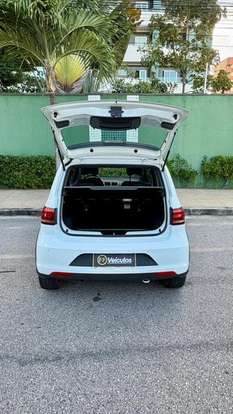 VOLKSWAGEN-FOX-1.6 MSI TOTAL FLEX XTREME 4P MANUAL VOLKSWAGEN-FOX-2021