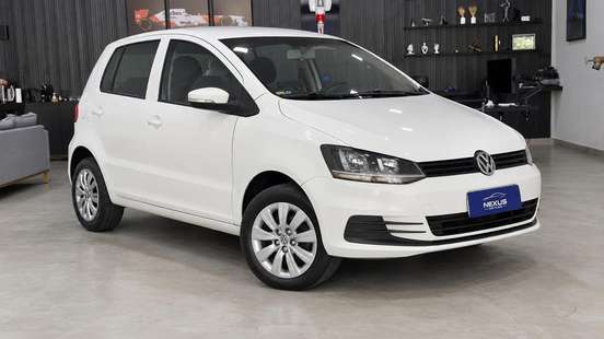 VOLKSWAGEN-FOX-2016