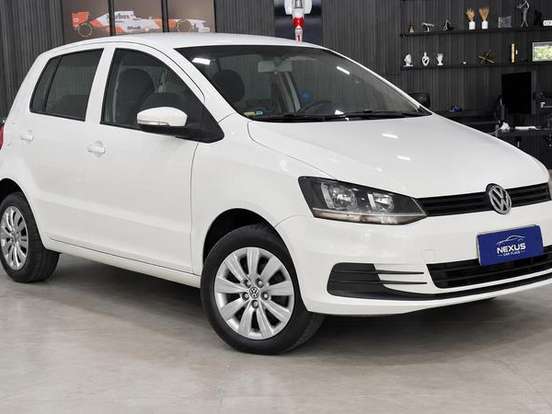VOLKSWAGEN-FOX-1.6 MSI TRENDLINE 8V FLEX 4P MANUAL VOLKSWAGEN-FOX-2016