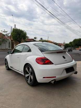 VOLKSWAGEN-FUSCA-2013