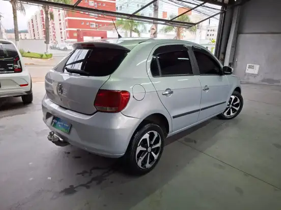 VOLKSWAGEN-GOL-2015