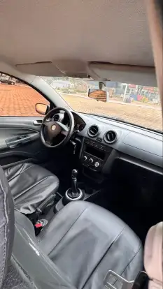 VOLKSWAGEN-GOL-2009