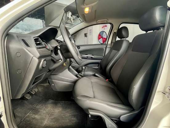 VOLKSWAGEN-GOL-1.0 12V MPI TOTALFLEX 4P MANUAL VOLKSWAGEN-GOL-2022