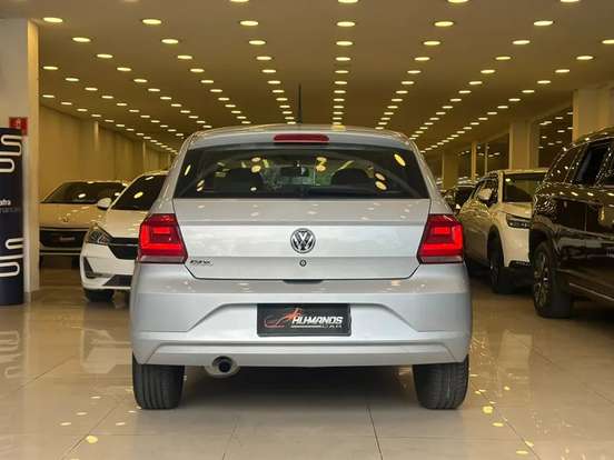 VOLKSWAGEN-GOL-2020