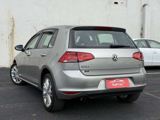 VOLKSWAGEN-GOLF-2017