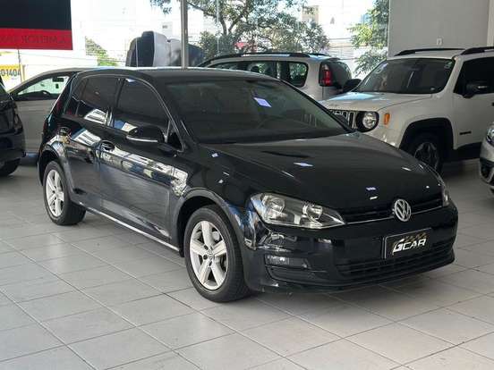 VOLKSWAGEN-GOLF-2014