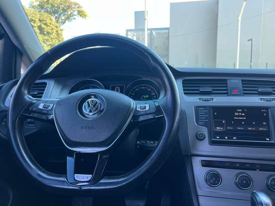 VOLKSWAGEN-GOLF-1.4 TSI VARIANT COMFORTLINE 16V TOTAL FLEX 4P TIPTRONIC VOLKSWAGEN-GOLF-2017