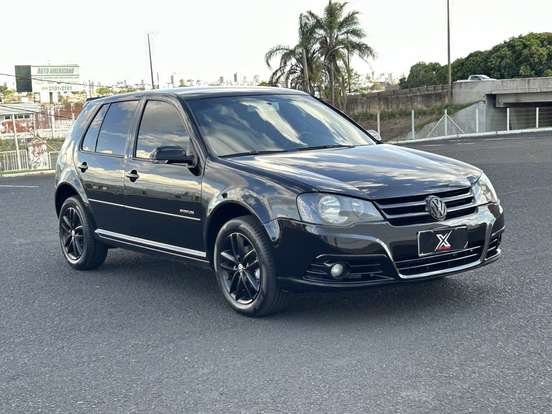 VOLKSWAGEN-GOLF-2010