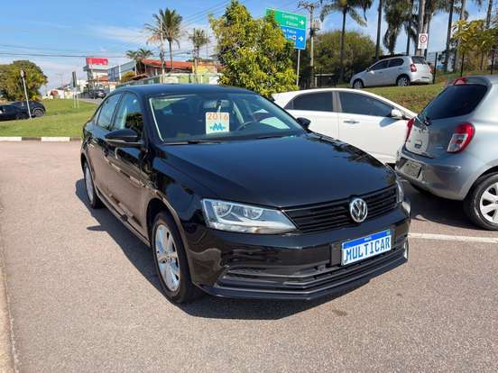 VOLKSWAGEN-JETTA-1.4 16V TSI TRENDLINE GASOLINA 4P TIPTRONIC VOLKSWAGEN-JETTA-2016
