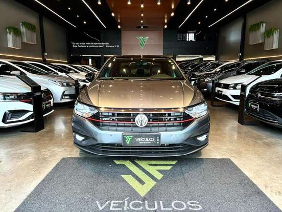 VOLKSWAGEN-JETTA-2019