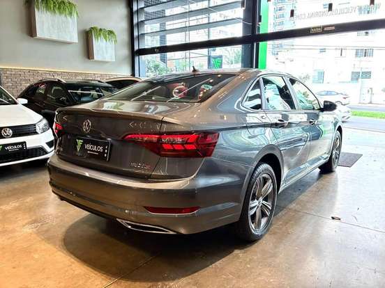 VOLKSWAGEN-JETTA-1.4 250 TSI TOTAL FLEX R-LINE TIPTRONIC VOLKSWAGEN-JETTA-2019