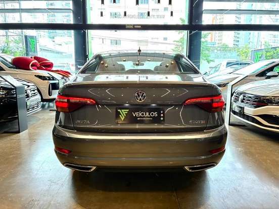 VOLKSWAGEN-JETTA-1.4 250 TSI TOTAL FLEX R-LINE TIPTRONIC VOLKSWAGEN-JETTA-2019