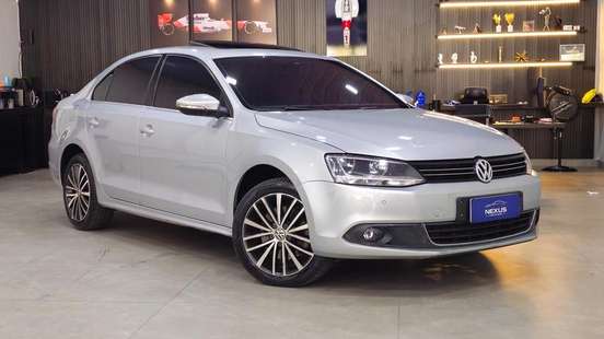 VOLKSWAGEN-JETTA-2.0 TSI HIGHLINE 200CV GASOLINA 4P TIPTRONIC VOLKSWAGEN-JETTA-2011