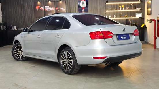 VOLKSWAGEN-JETTA-2.0 TSI HIGHLINE 200CV GASOLINA 4P TIPTRONIC VOLKSWAGEN-JETTA-2011