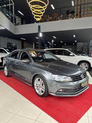 VOLKSWAGEN JETTA 2.0 TSI HIGHLINE 211CV GASOLINA 4P TIPTRONIC