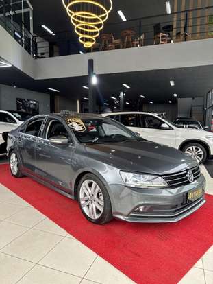 VOLKSWAGEN-JETTA-2017