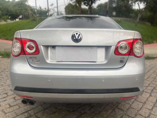 VOLKSWAGEN-JETTA-2.5 I 20V 170CV GASOLINA 4P TIPTRONIC VOLKSWAGEN-JETTA-2008