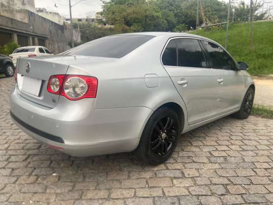 VOLKSWAGEN-JETTA-2008