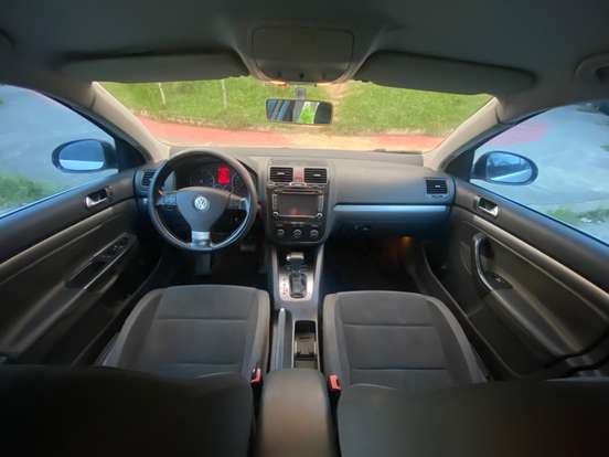 VOLKSWAGEN-JETTA-2.5 I 20V 170CV GASOLINA 4P TIPTRONIC VOLKSWAGEN-JETTA-2008