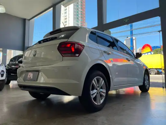 VOLKSWAGEN-POLO-1.0 MPI TOTAL FLEX MANUAL VOLKSWAGEN-POLO-2019