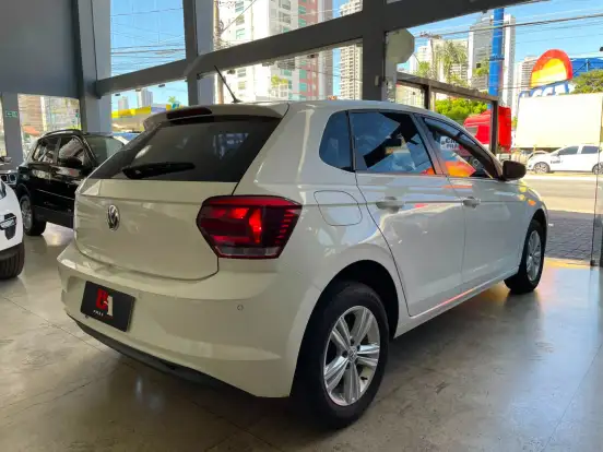 VOLKSWAGEN-POLO-1.0 MPI TOTAL FLEX MANUAL VOLKSWAGEN-POLO-2019