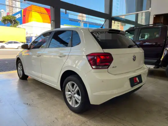 VOLKSWAGEN-POLO-1.0 MPI TOTAL FLEX MANUAL VOLKSWAGEN-POLO-2019