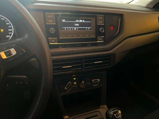 VOLKSWAGEN-POLO-2024
