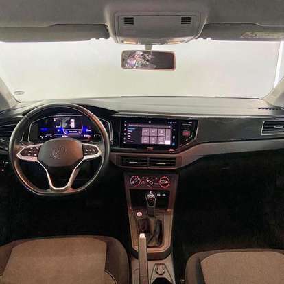 VOLKSWAGEN-POLO-2024