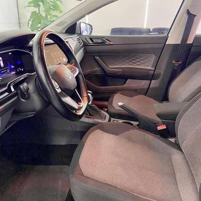 VOLKSWAGEN-POLO-2024